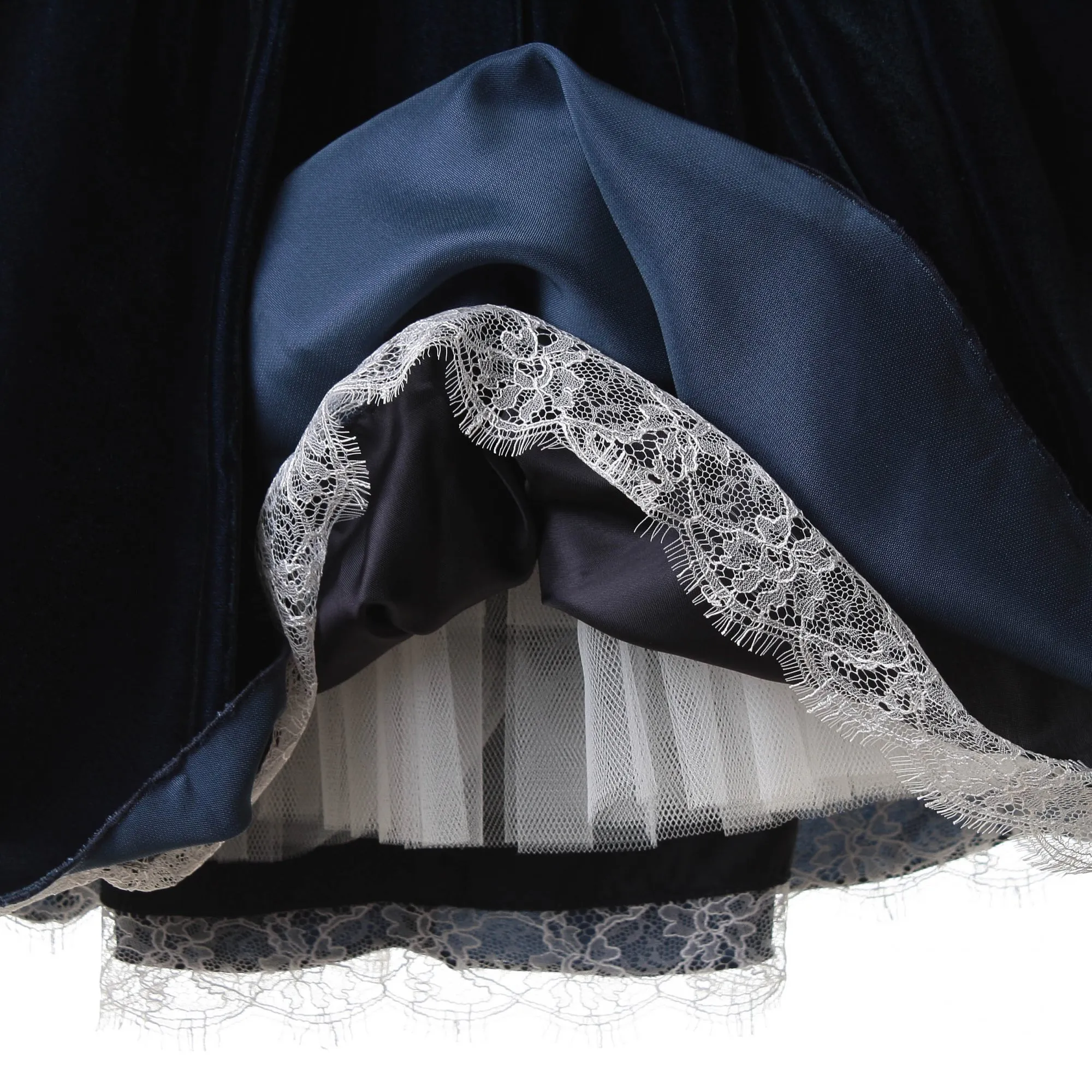 Abito In Velluto E Pizzo Con Culotte