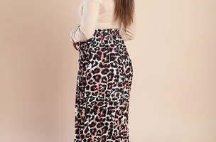 Abito midi con stampa leopardata, beige