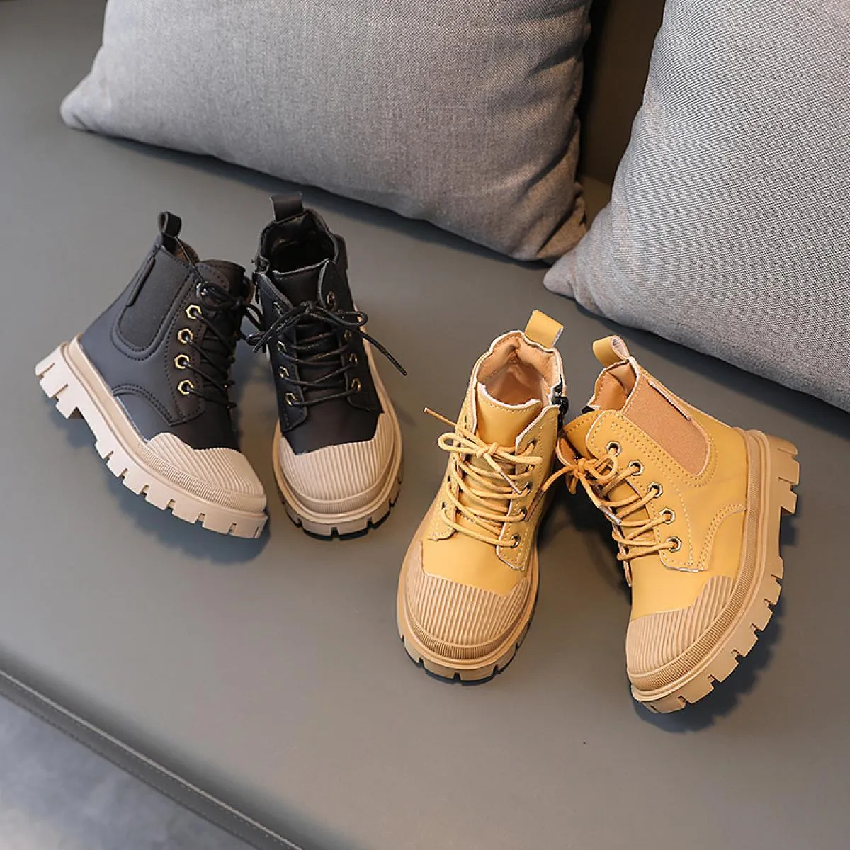 Bellissime scarpe da passeggio per esterni alte per bambini Stivali con plateau stringati per il tempo libero per bambini Scarpe