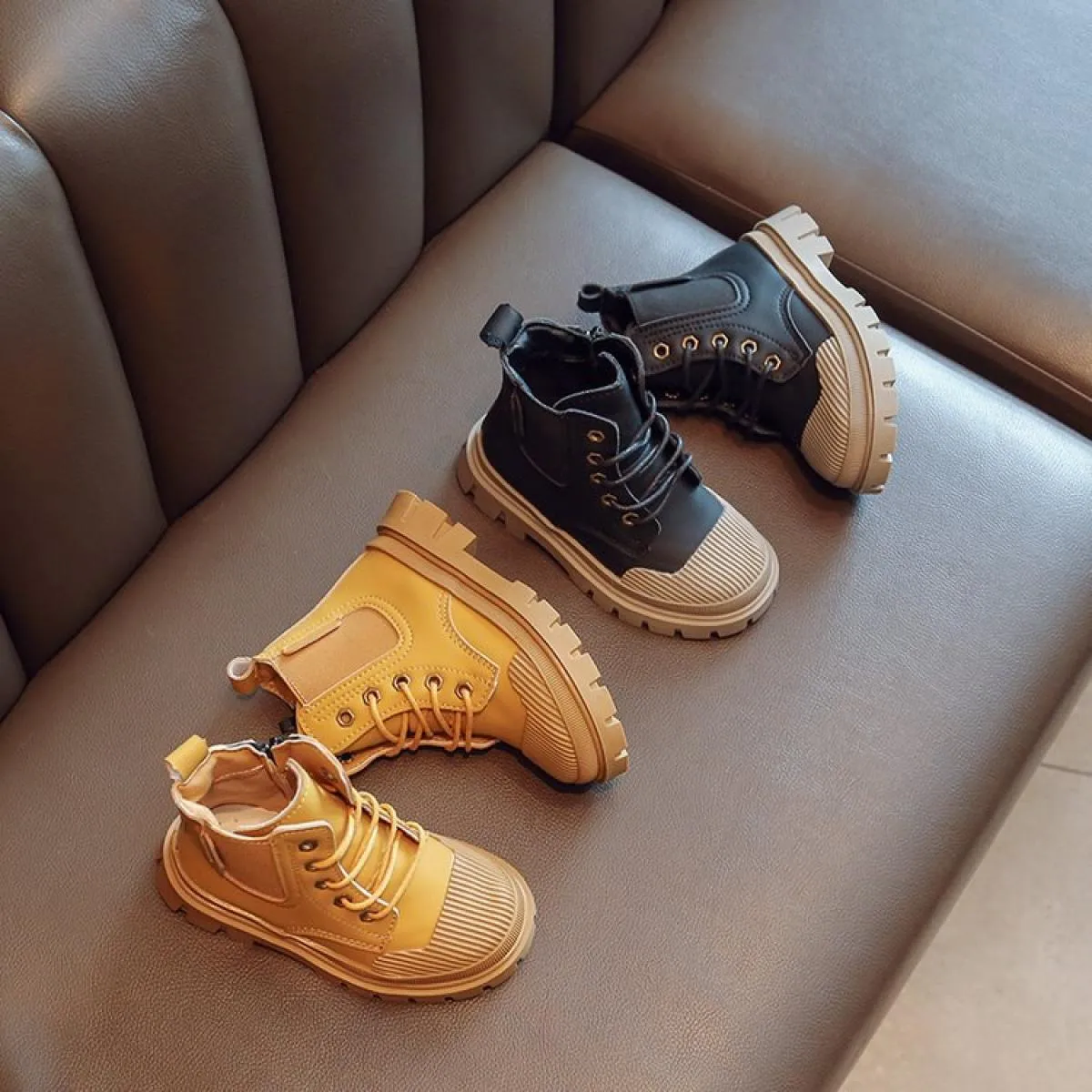Bellissime scarpe da passeggio per esterni alte per bambini Stivali con plateau stringati per il tempo libero per bambini Scarpe