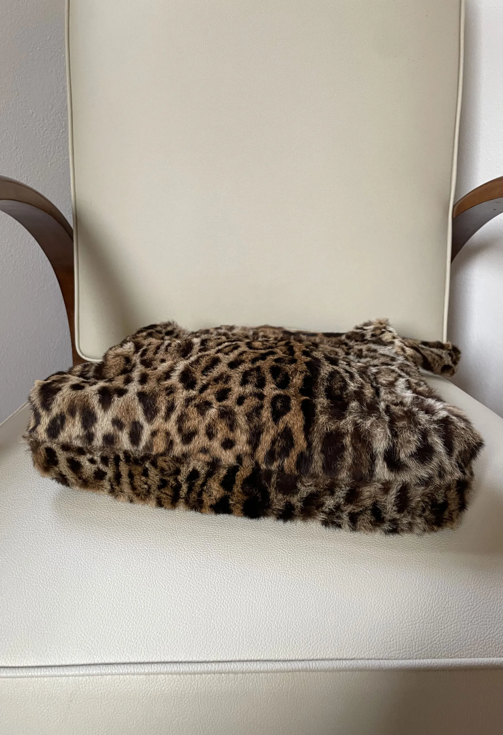 Borsa vintage artigianale in pelliccia di Ocelot