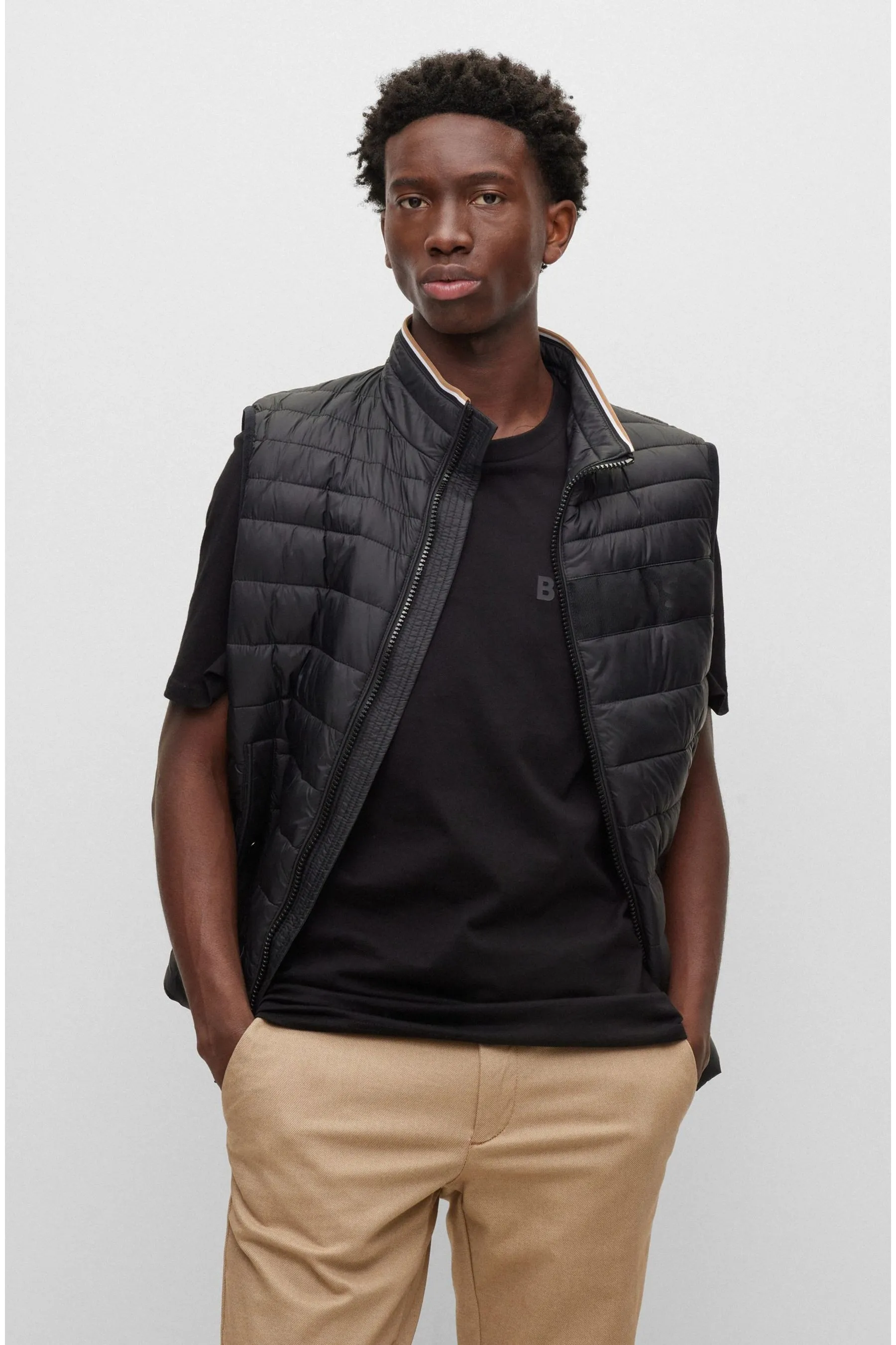 BOSS - Gilet trapuntato impermeabile con logo 3D