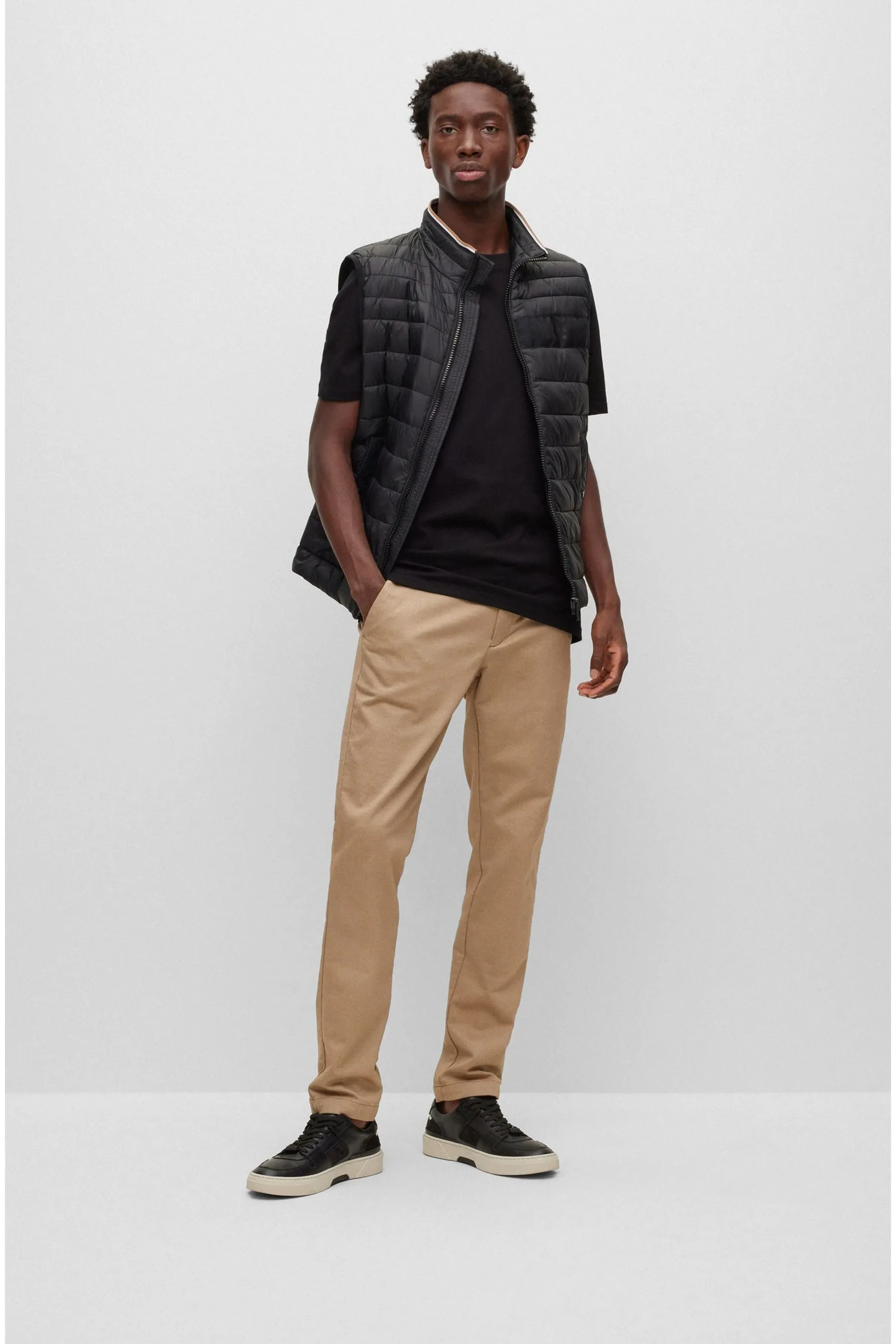 BOSS - Gilet trapuntato impermeabile con logo 3D