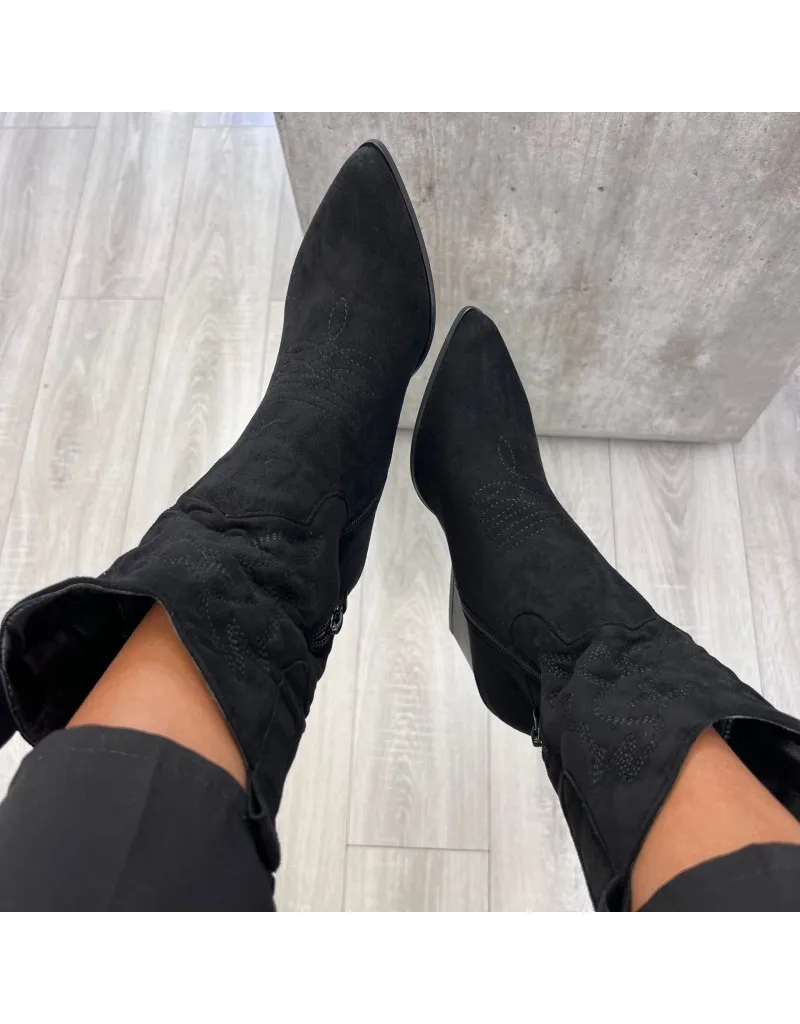 CAMPEROS IN CAMOSCIO NERO