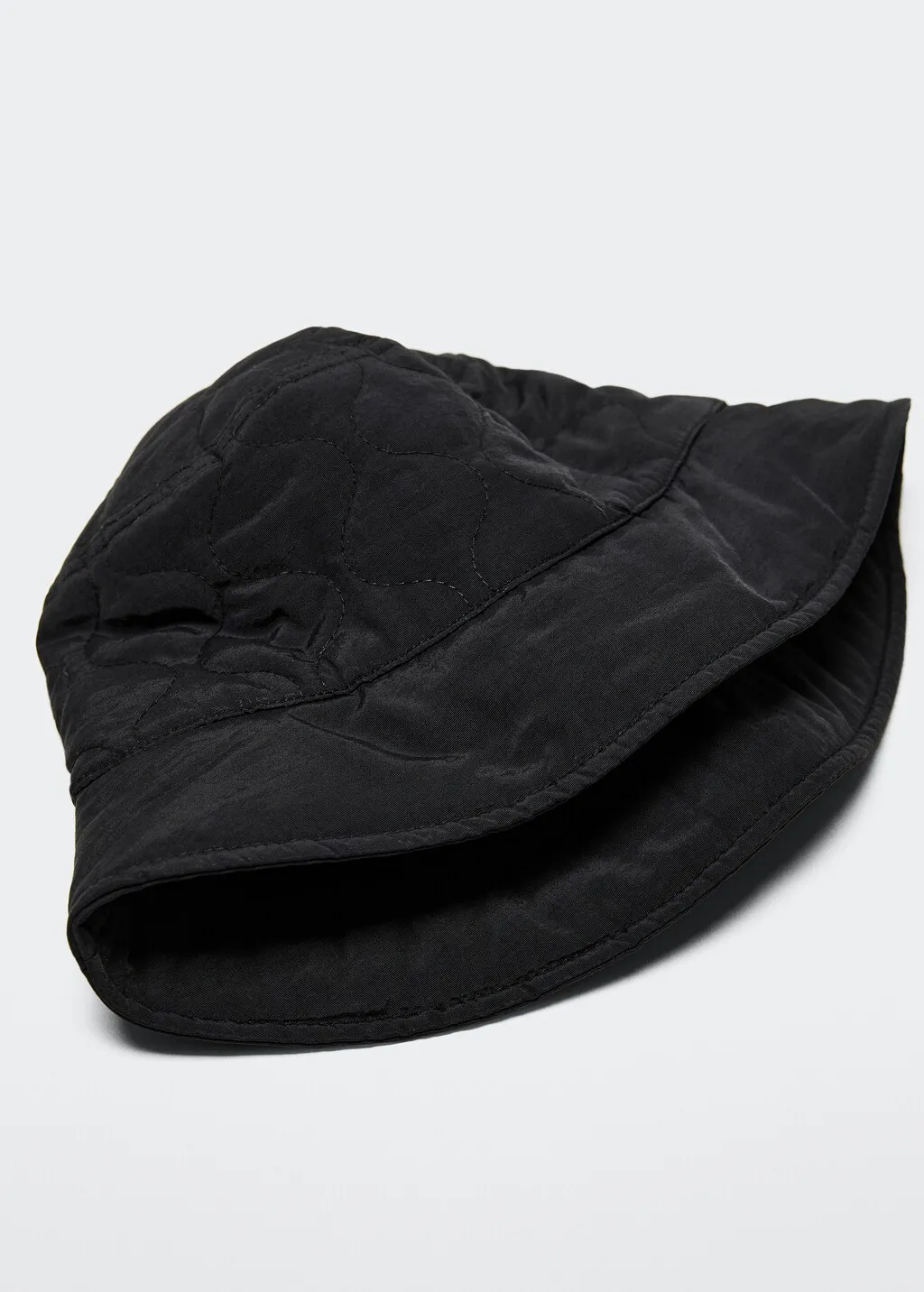 Cappellino bucket trapuntato