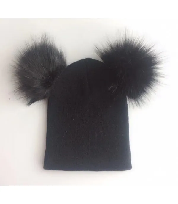 Cappellino doppio pon-pon fiocco