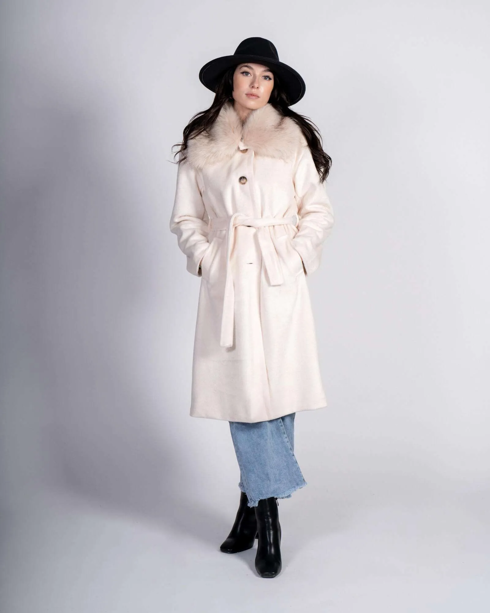 Cappotto lungo con collo pelliccia - bianco