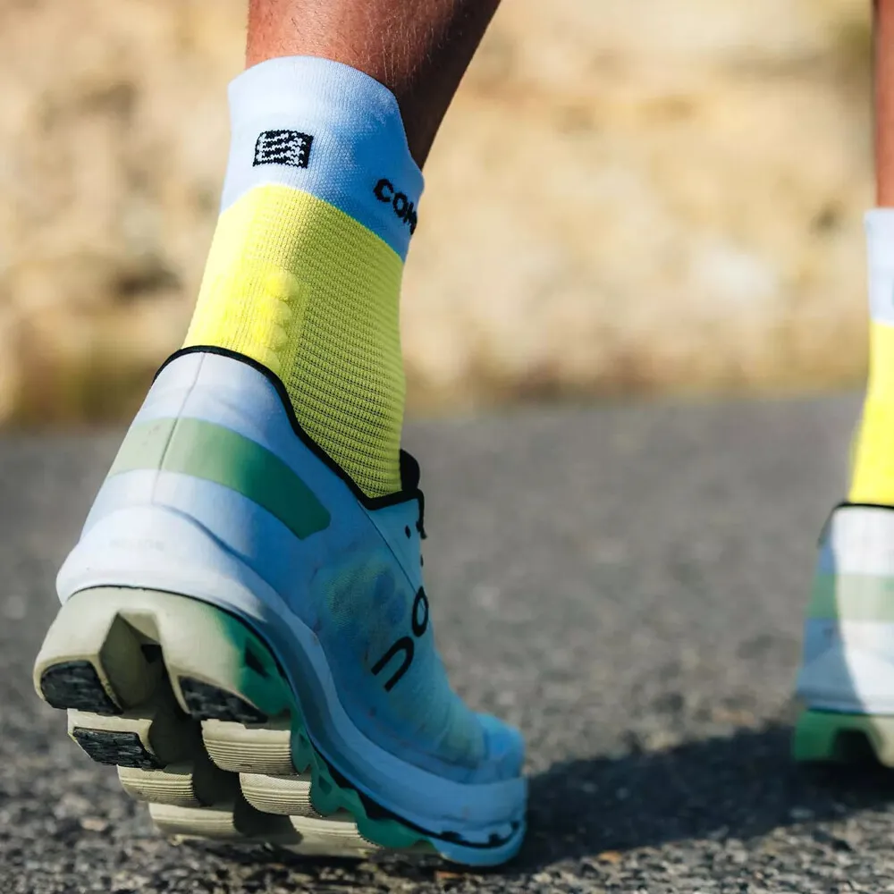 Compressport Pro Racing v4.0 calze da corsa alte - SS24