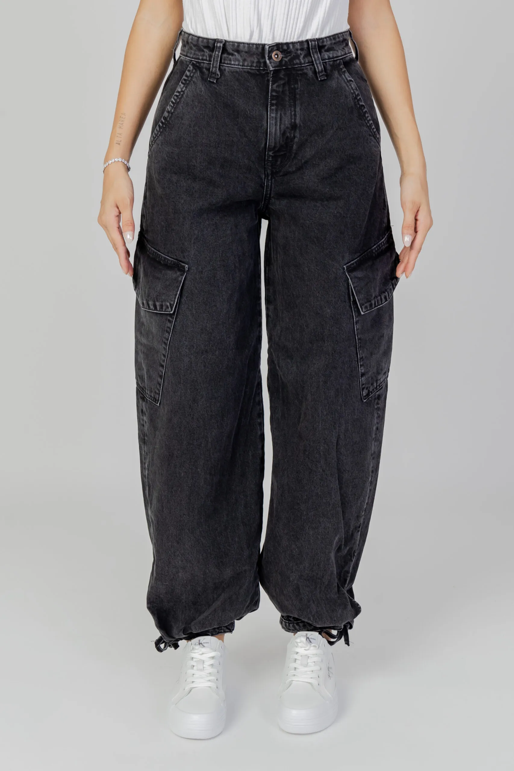 Jeans baggy Only ONLPERNILLE HW CARGO JOGGER DNM CRO Nero