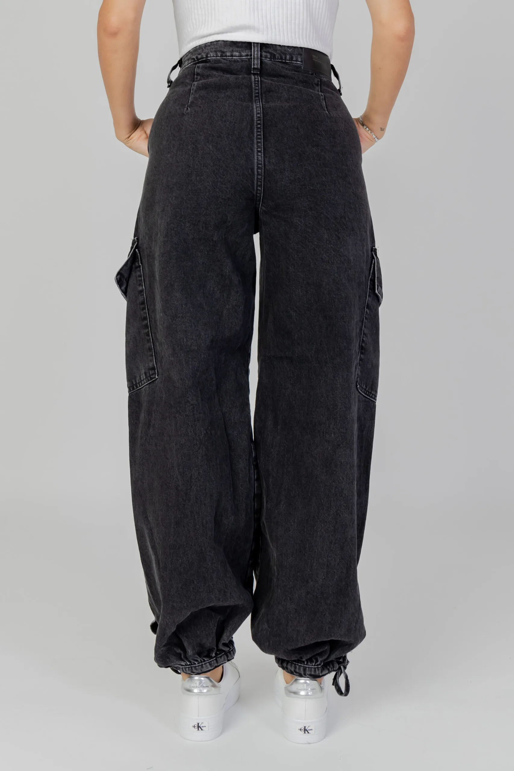 Jeans baggy Only ONLPERNILLE HW CARGO JOGGER DNM CRO Nero