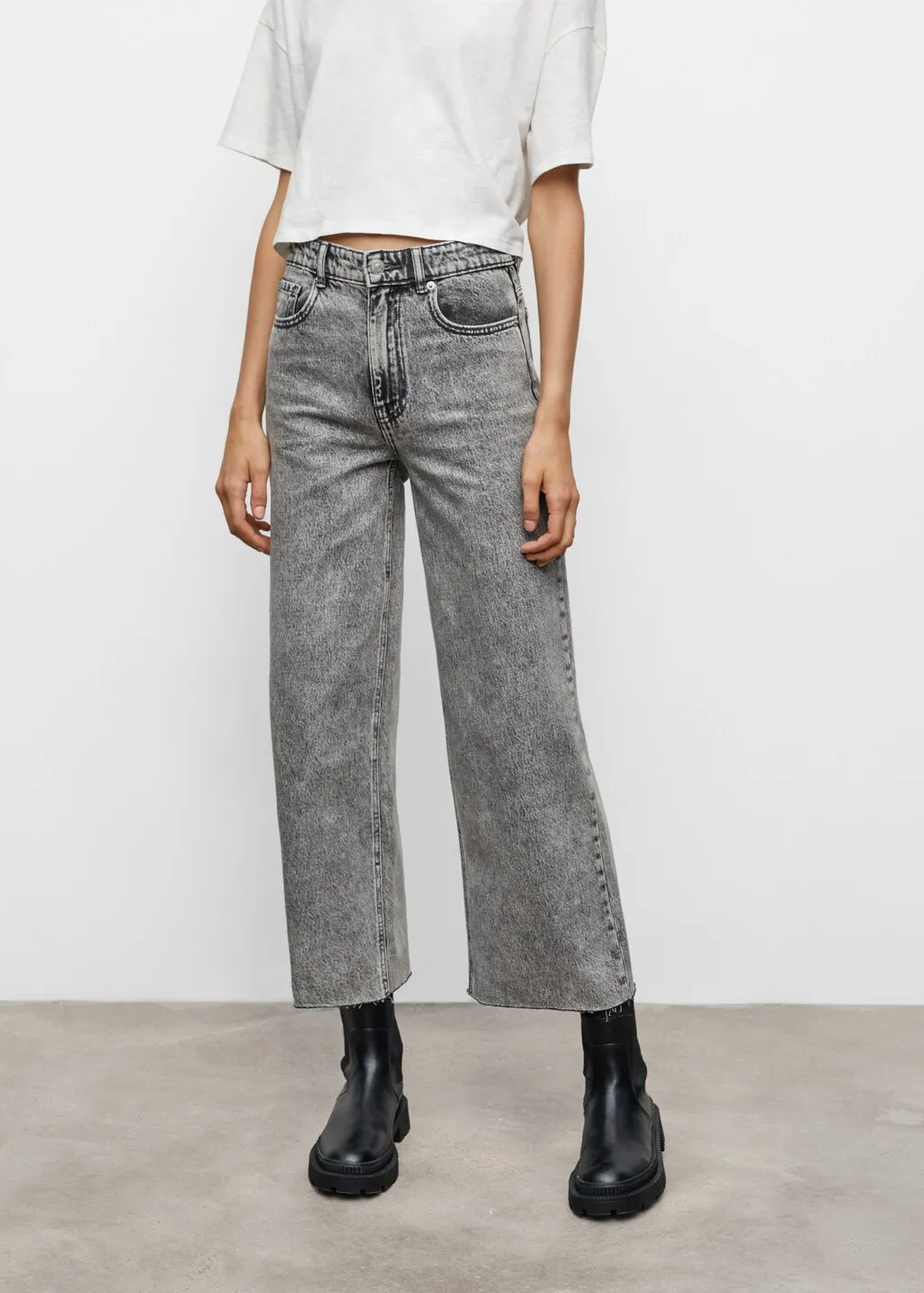 Jeans culotte bordo inferiore sfilacciato
