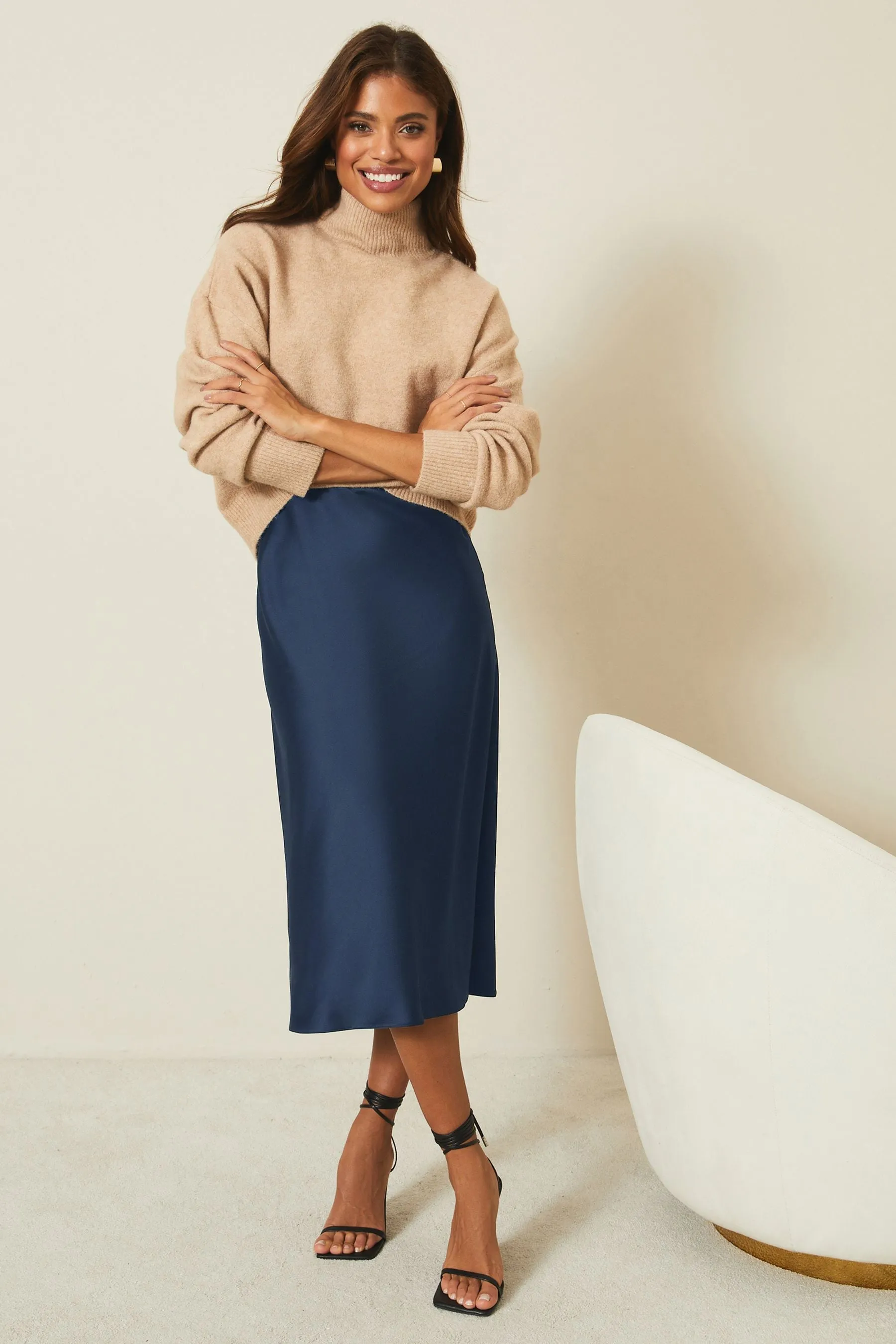 Lipsy Satin - Gonna midi con taglio in sbieco