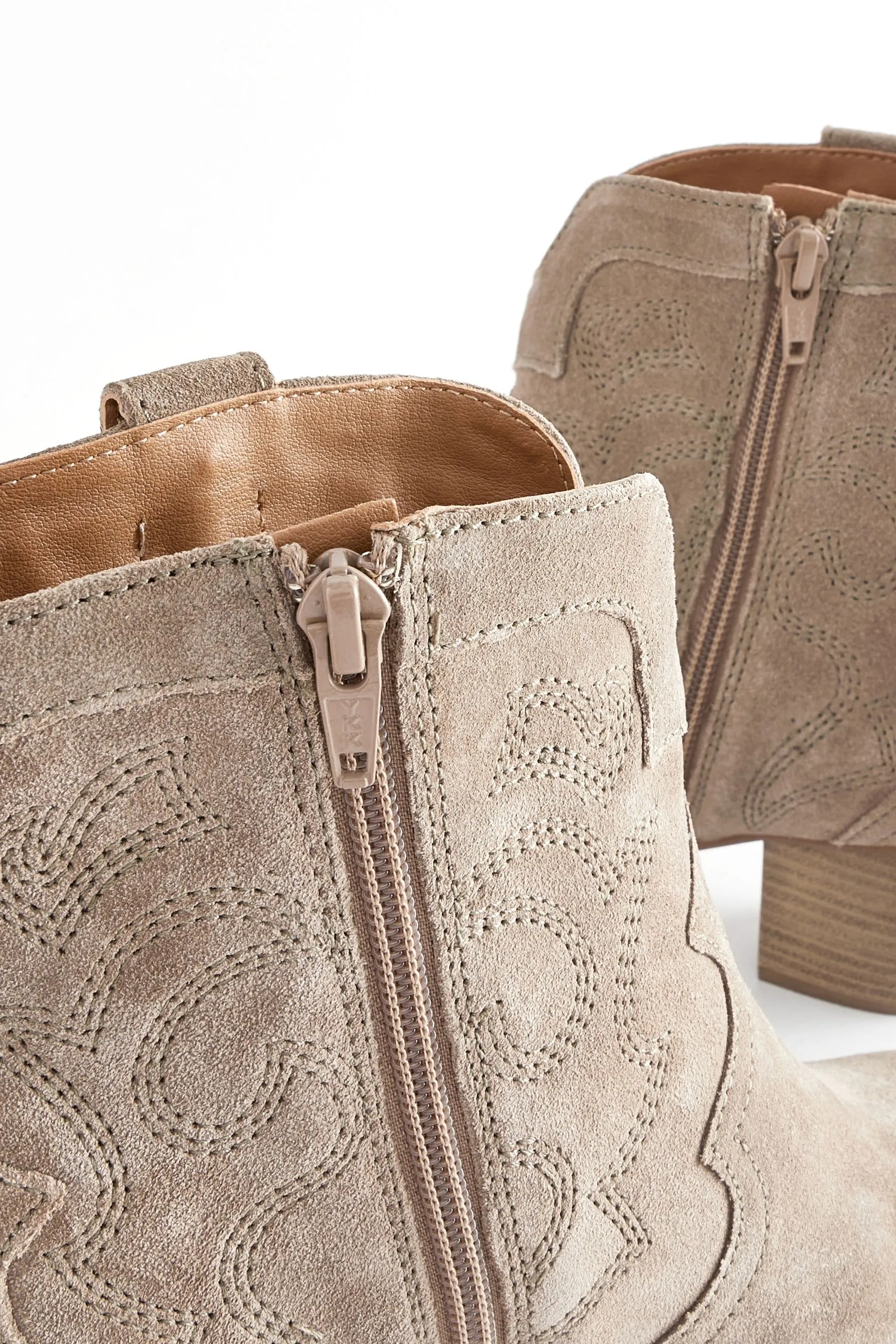 Marrone visone  - Forever Comfort® - Stivali stile western/cowboy con cuciture alla caviglia