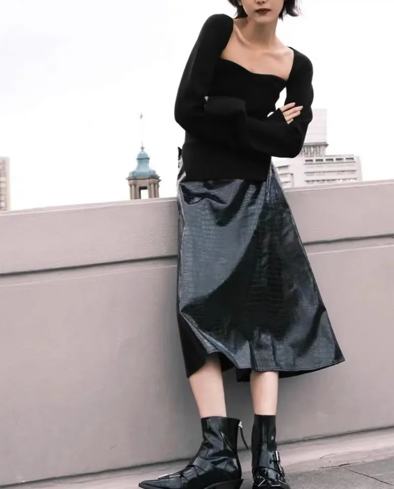 Nuovo stile autunno e inverno versatile stivali corti a punta con fibbia per cintura da donna con tacco spesso e cerniera poster