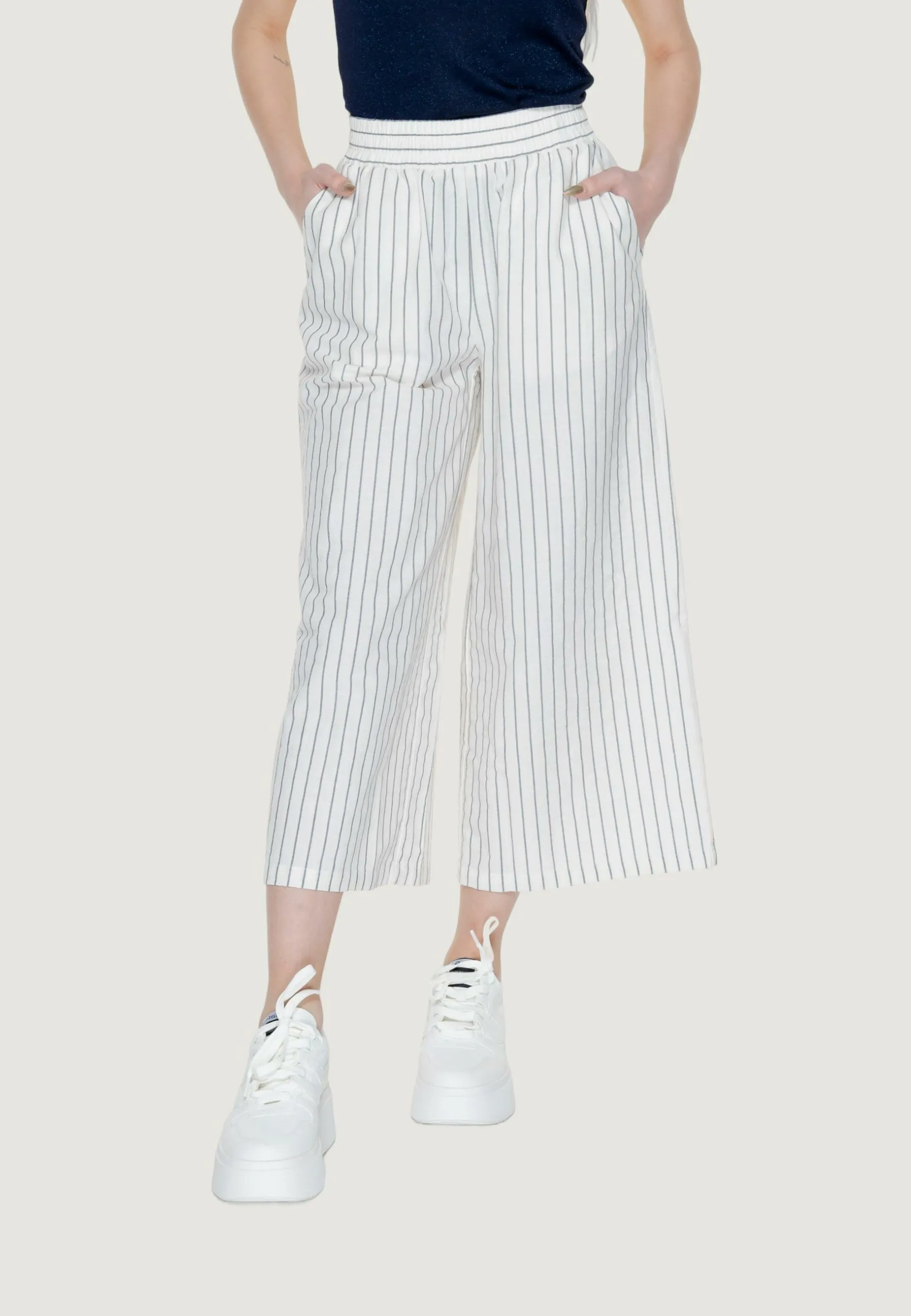 Pantaloni a palazzo Vero Moda Vmjaylen Hw Culotte Vma Beige chiaro