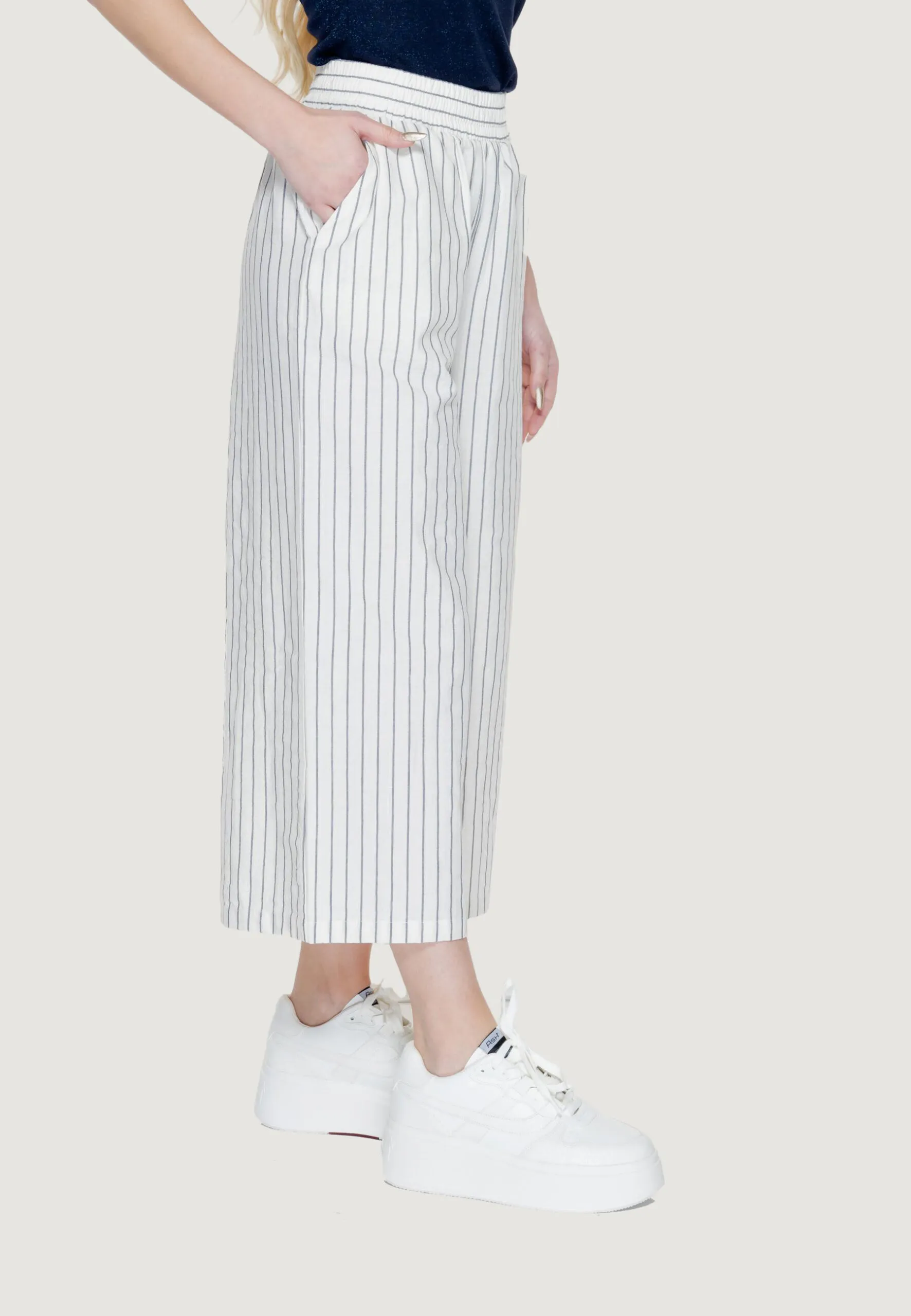 Pantaloni a palazzo Vero Moda Vmjaylen Hw Culotte Vma Beige chiaro