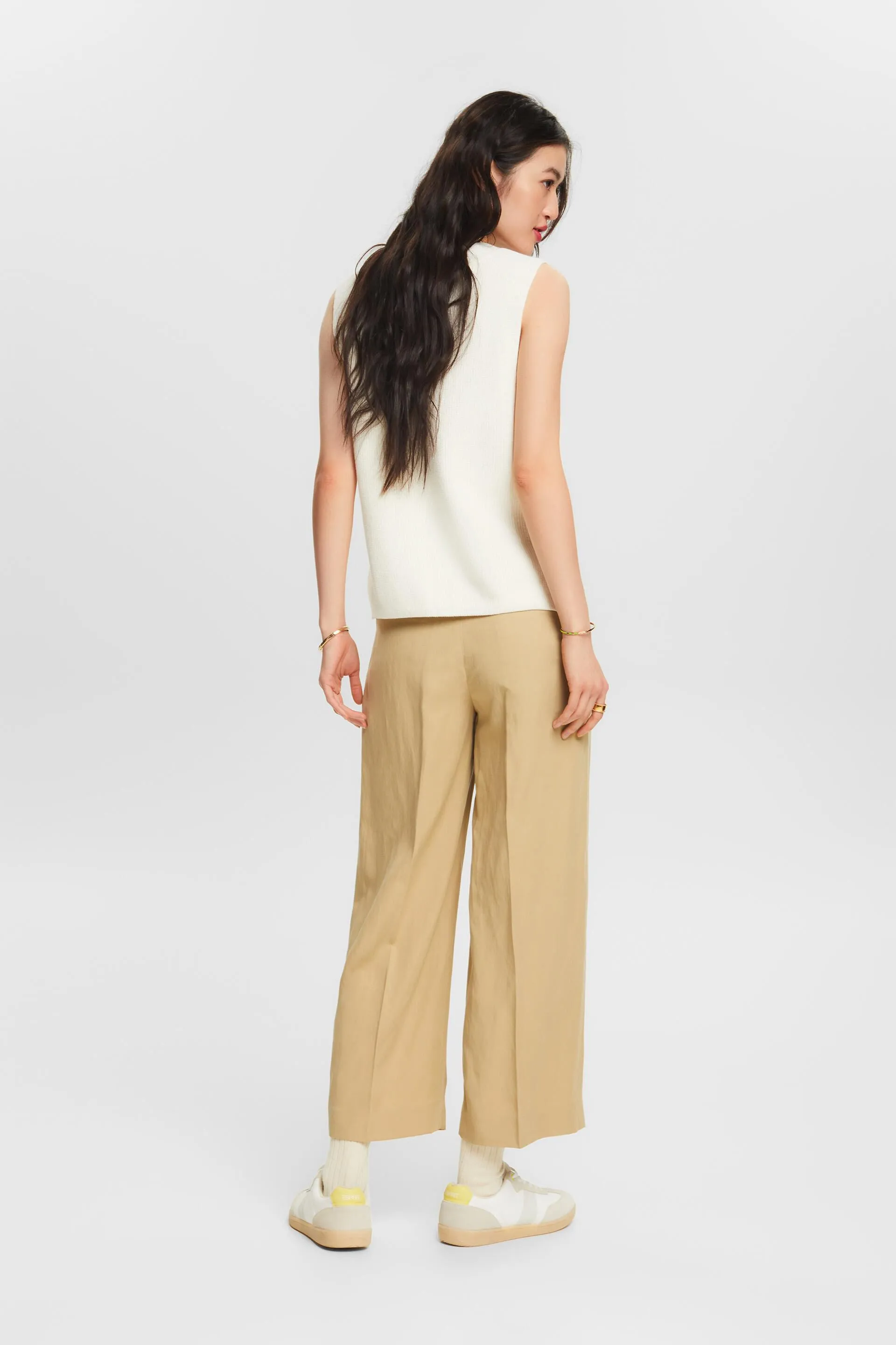 Pants woven