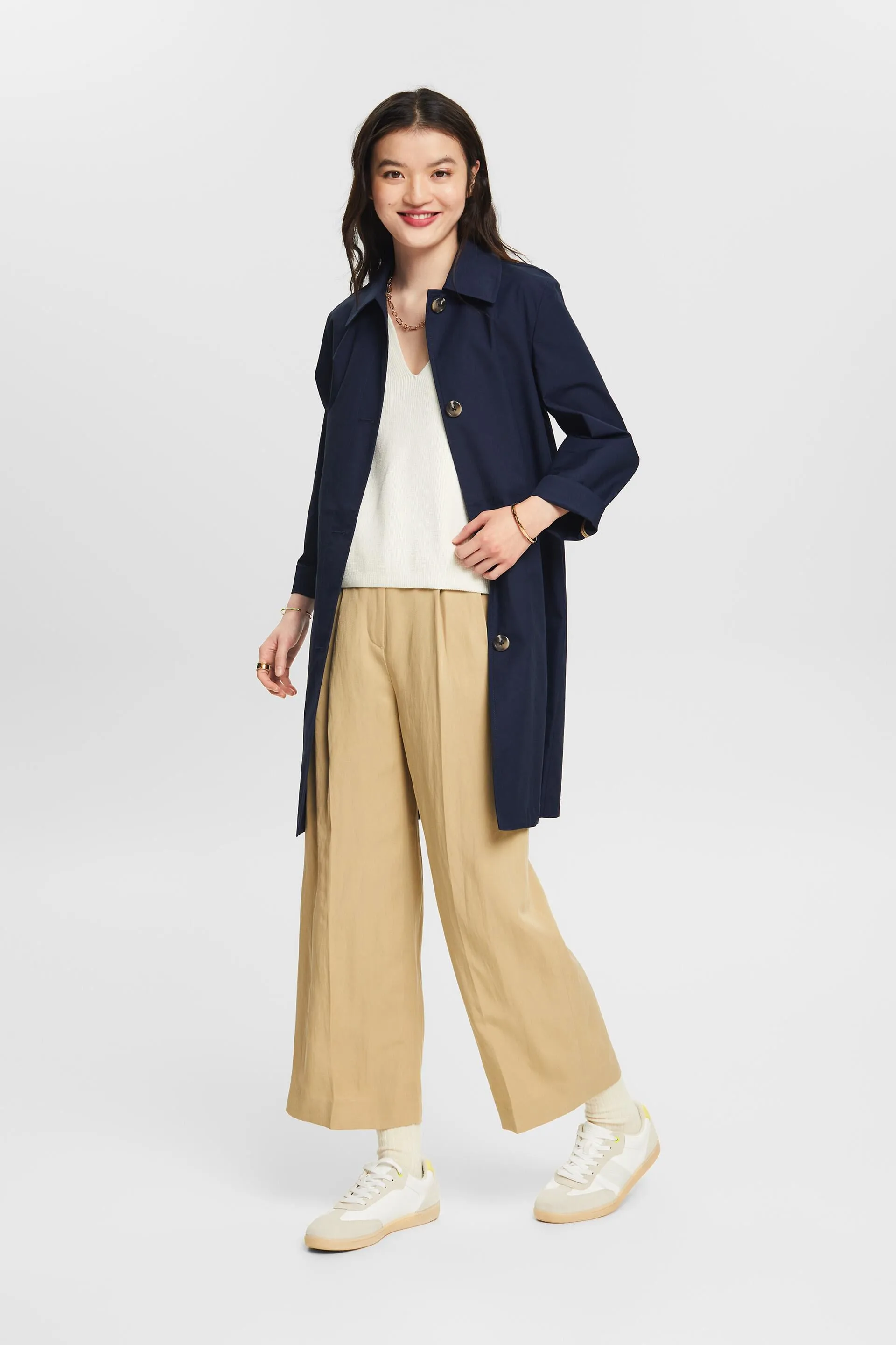 Pants woven