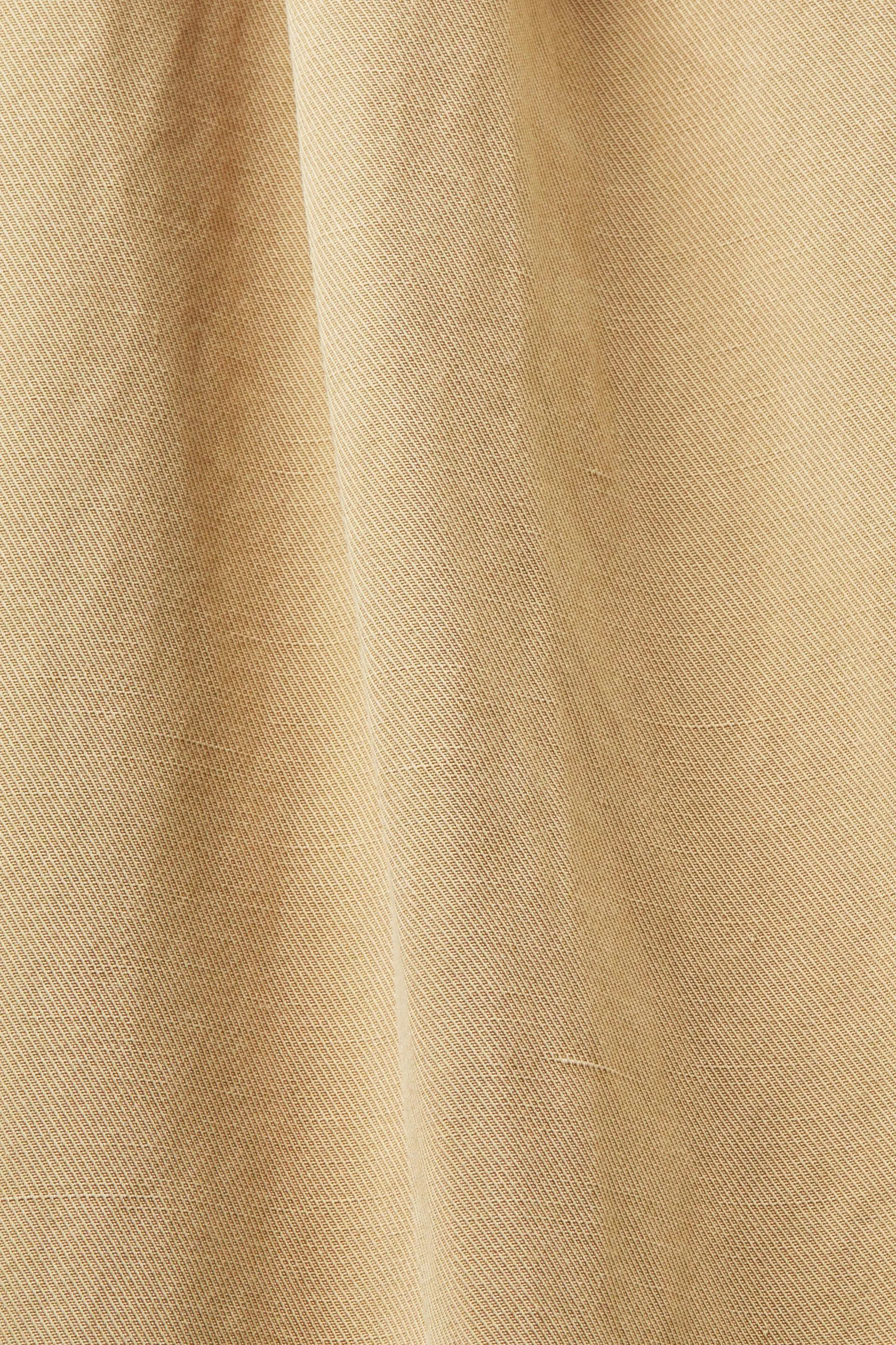 Pants woven