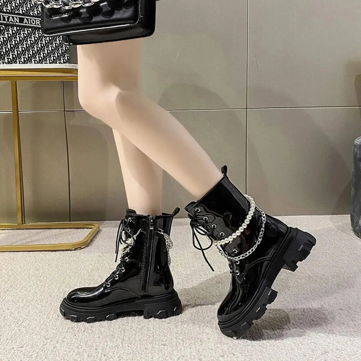Scarpe da donna con catena di perline alla moda Stivali sportivi impermeabili autunnali 2022 Scarpe da ginnastica eleganti da do