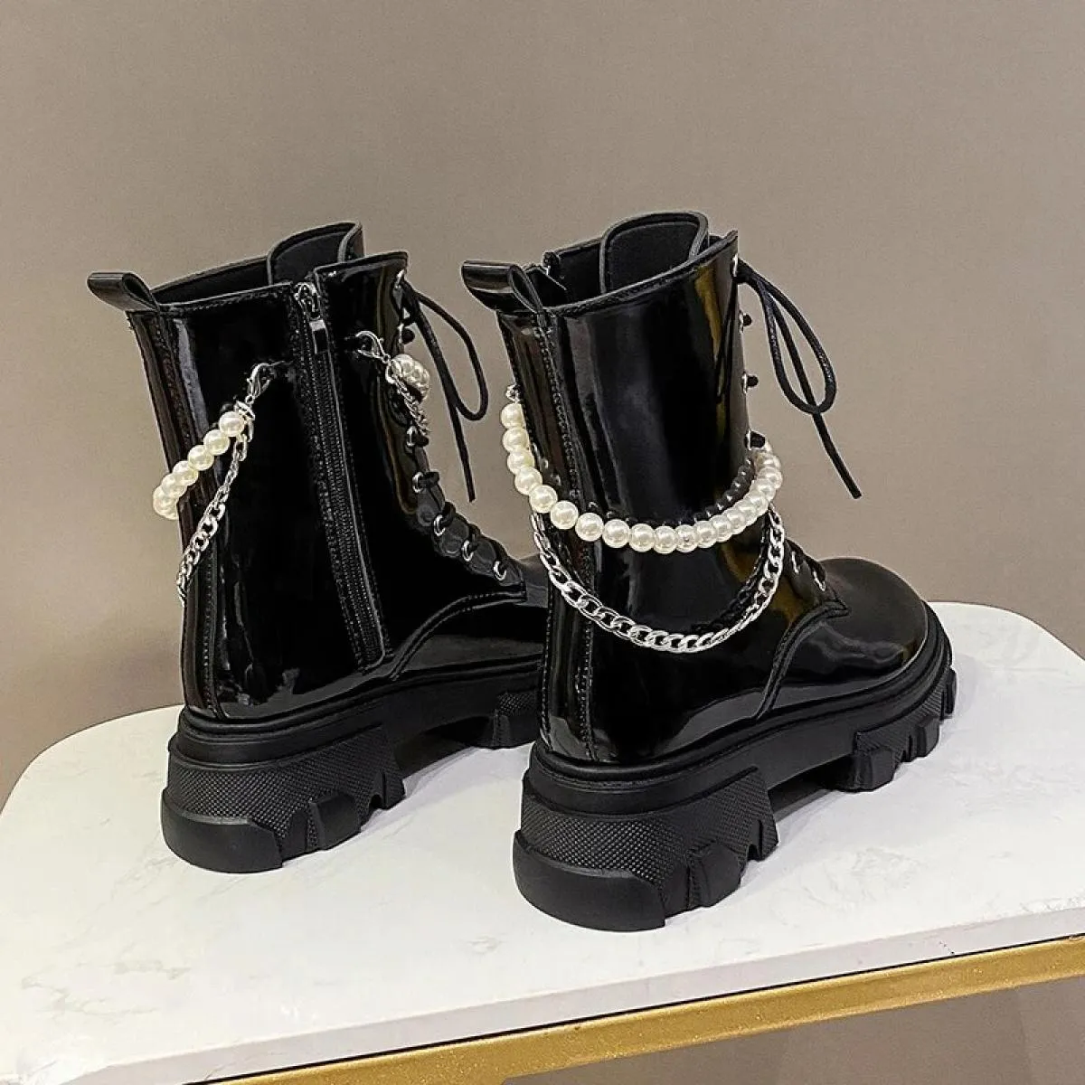 Scarpe da donna con catena di perline alla moda Stivali sportivi impermeabili autunnali 2022 Scarpe da ginnastica eleganti da do