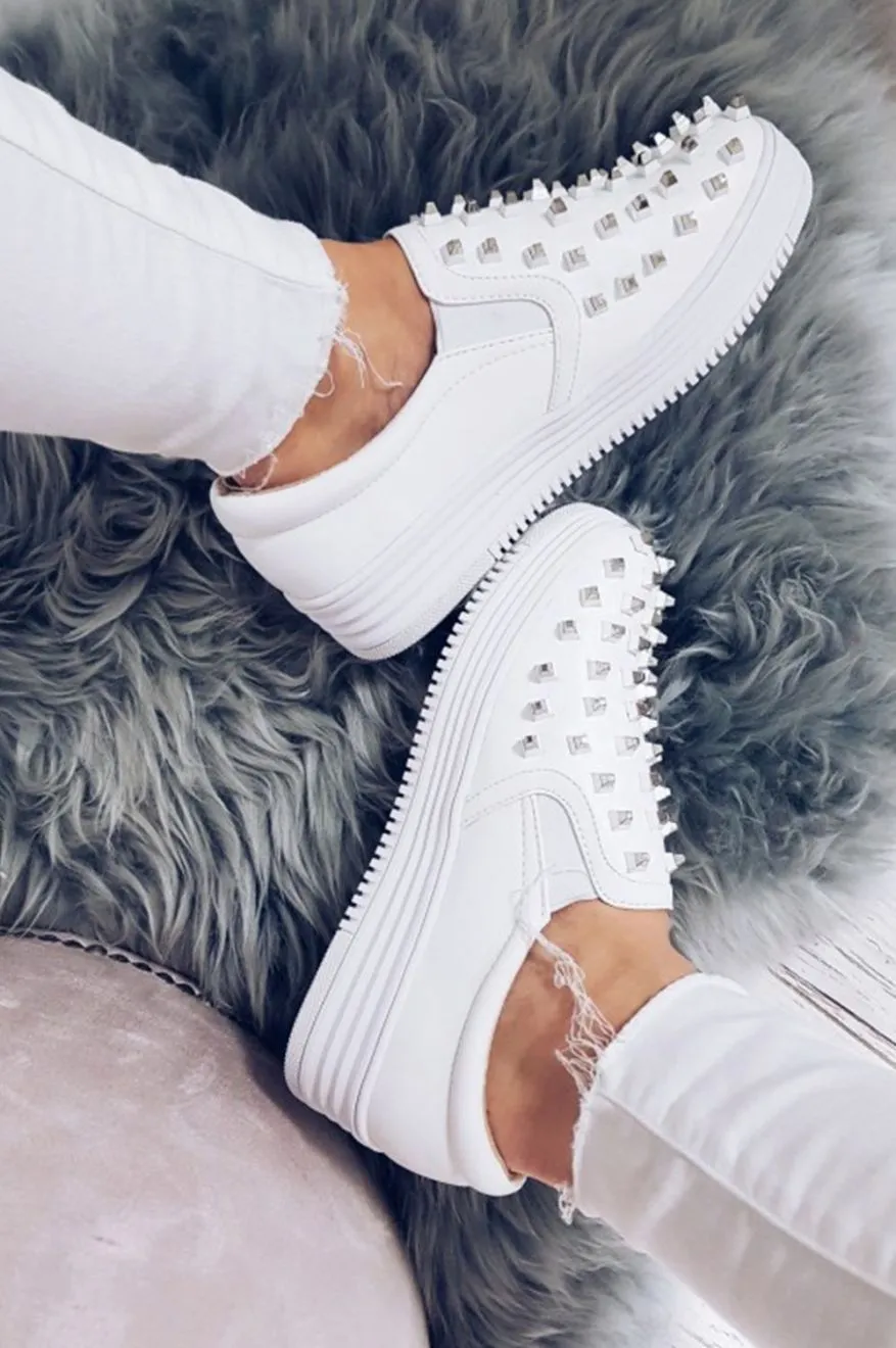Slip on con borchie Bianche