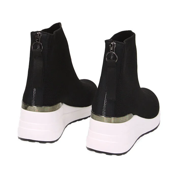 Slip on nere con zeppa