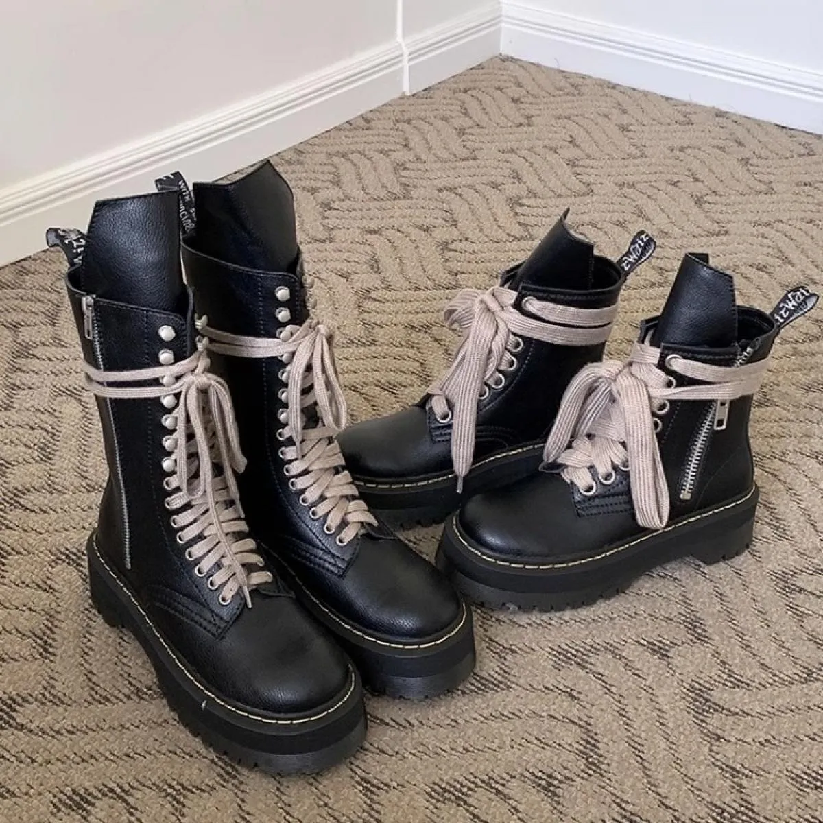 Stivali da donna con plateau grosso in pelle da moto Stivali da equitazione invernali con fasciatura a metà polpaccio di lusso Z