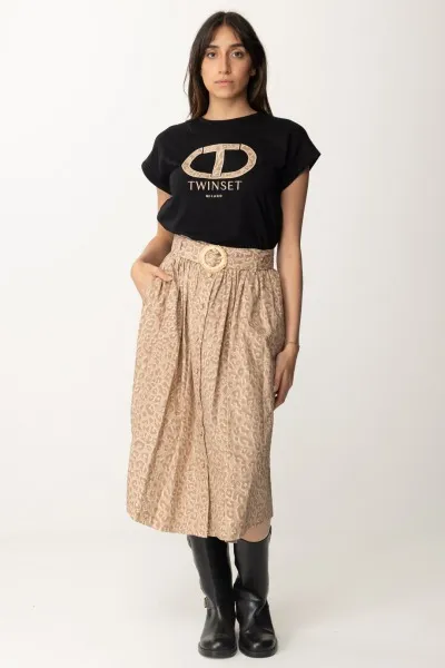 T-shirt con ricamo logo Oval T Nero