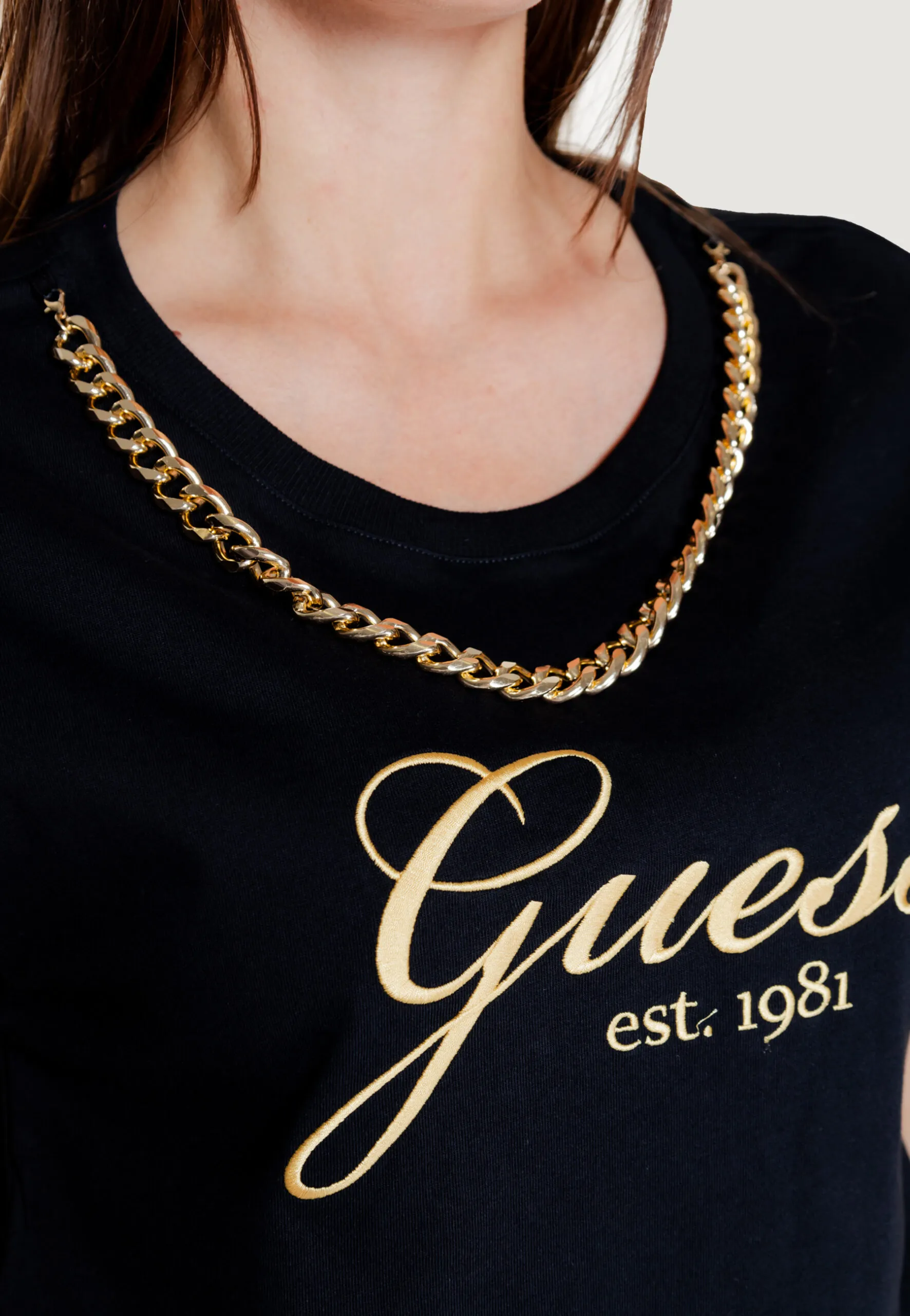 T-shirt Guess SS CN CRYSTAL LOGO Nero