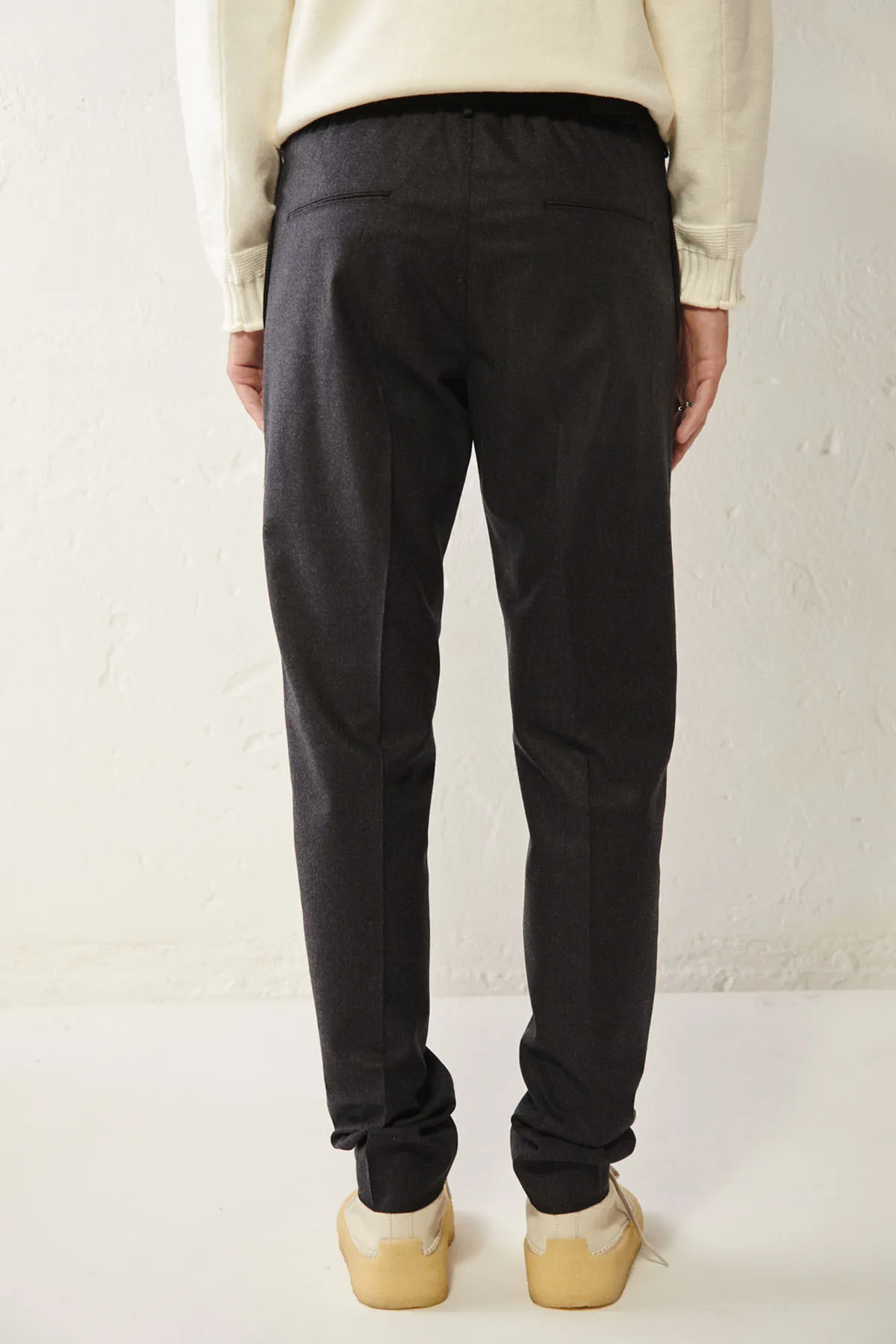 TAGLIATORE Pantalone jogger in lana NEWMAN