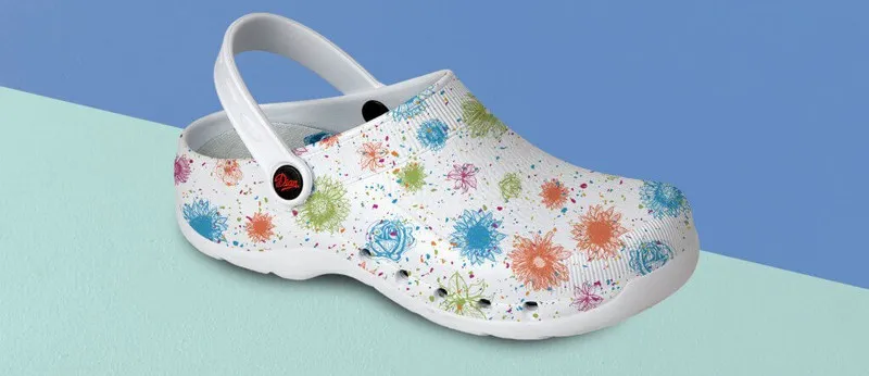 Zoccolo in EVA stampato ultraleggero, privo di lattice, monoscocca, anatomico e antiscivolo. Colore bianco